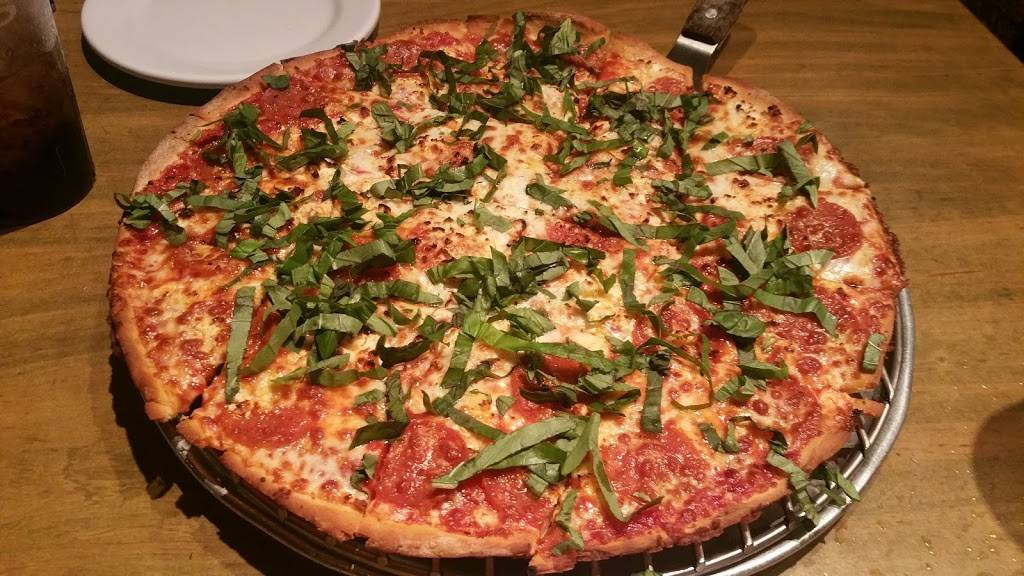 Spinatos Pizzeria | restaurant | 96 S Rockford Dr, Tempe, AZ 85281, USA | 4809670020 OR +1 480-967-0020