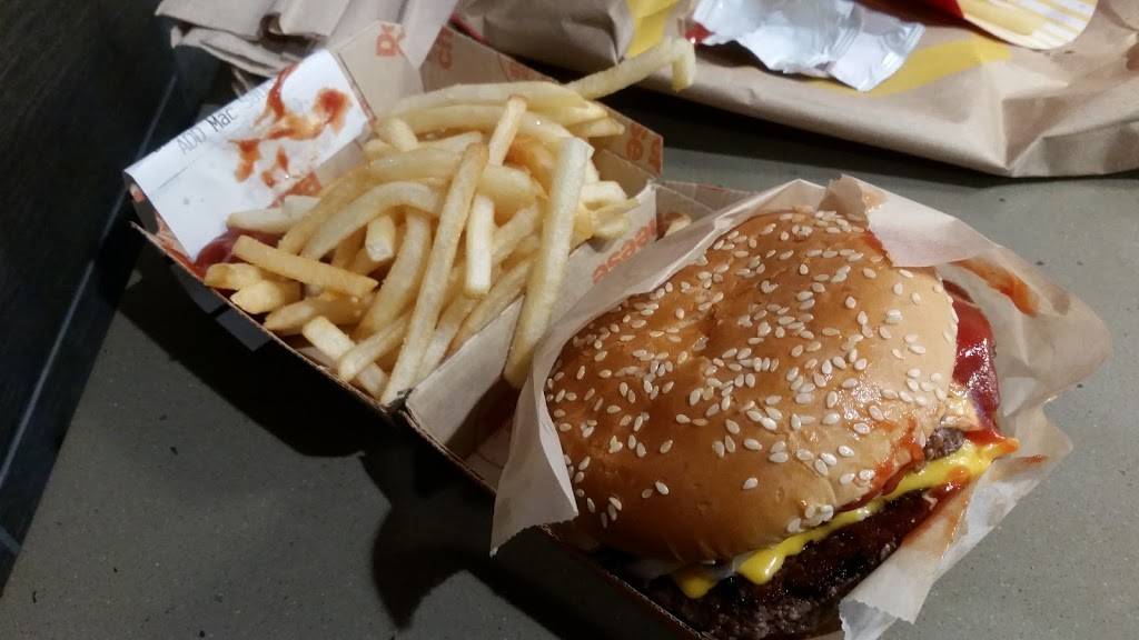 McDonalds | cafe | 856 Hempstead Ave, West Hempstead, NY 11552, USA | 5164854191 OR +1 516-485-4191