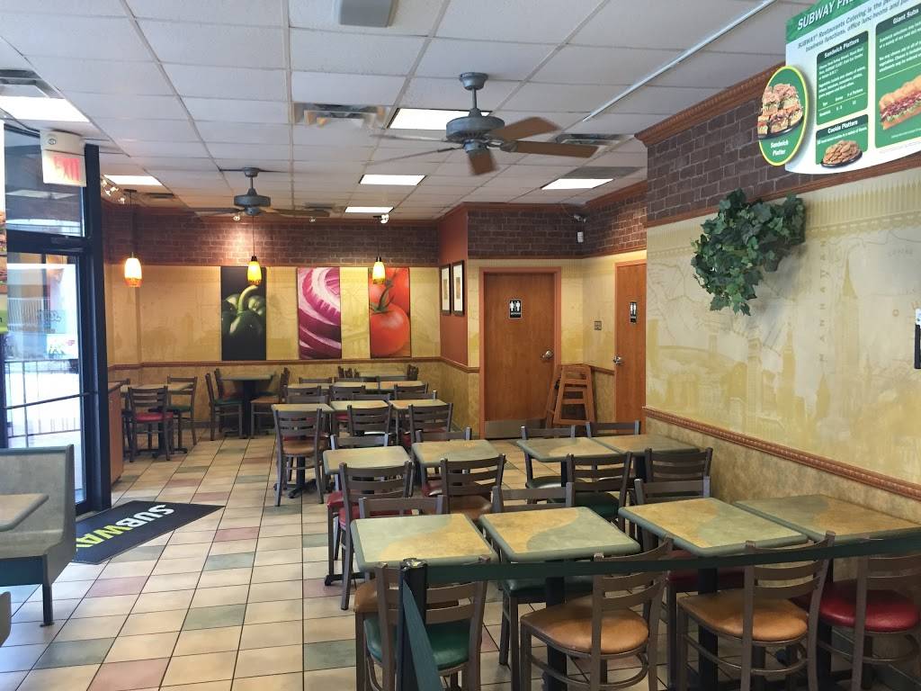 Subway Restaurants | restaurant | 1127 7th St NW, Washington, DC 20001, USA | 2028424865 OR +1 202-842-4865