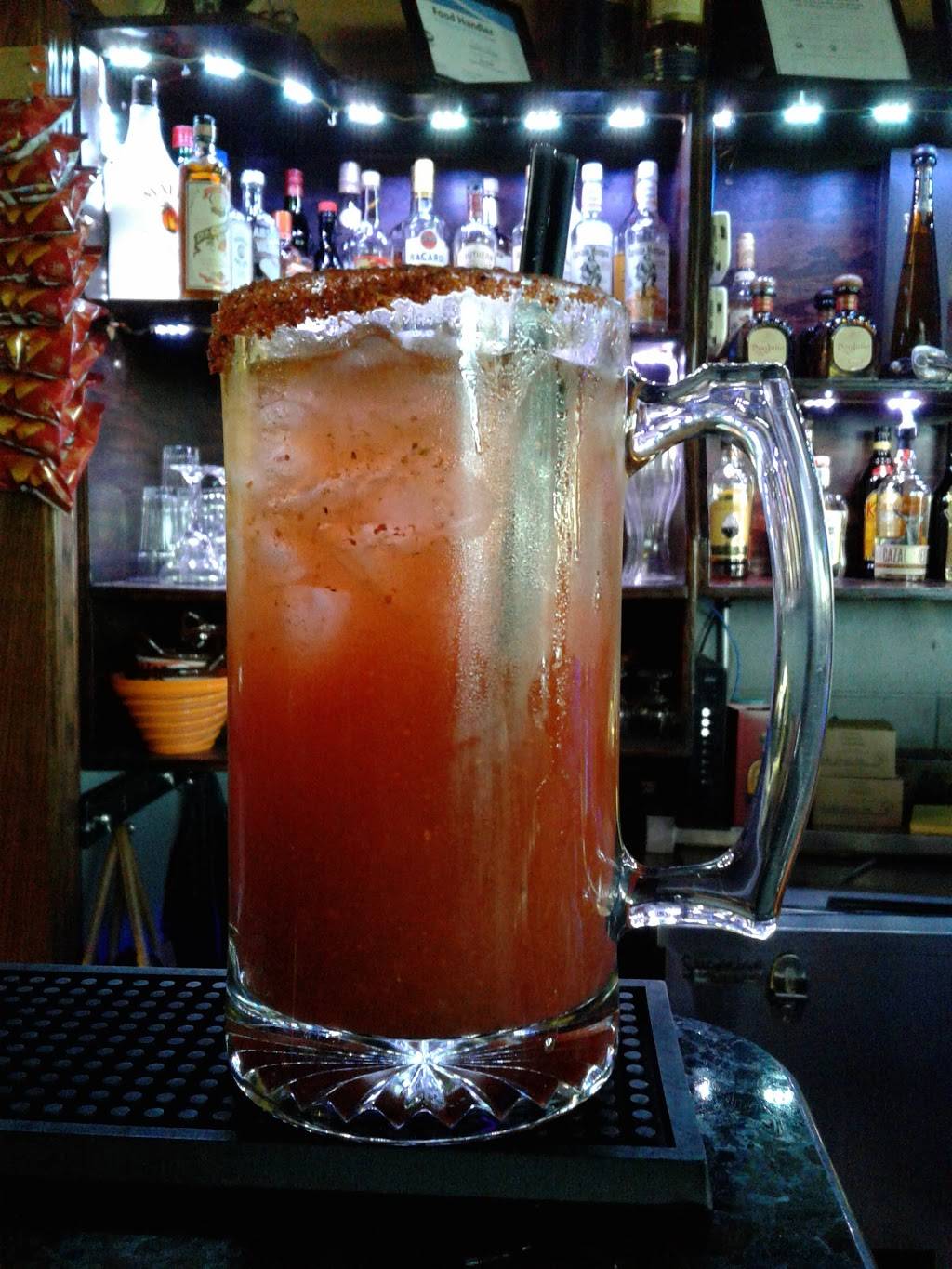 El Centenario Bar & Grill | restaurant | 4556 West Roosevelt Road, Chicago, IL 60624, USA | 7737107265 OR +1 773-710-7265