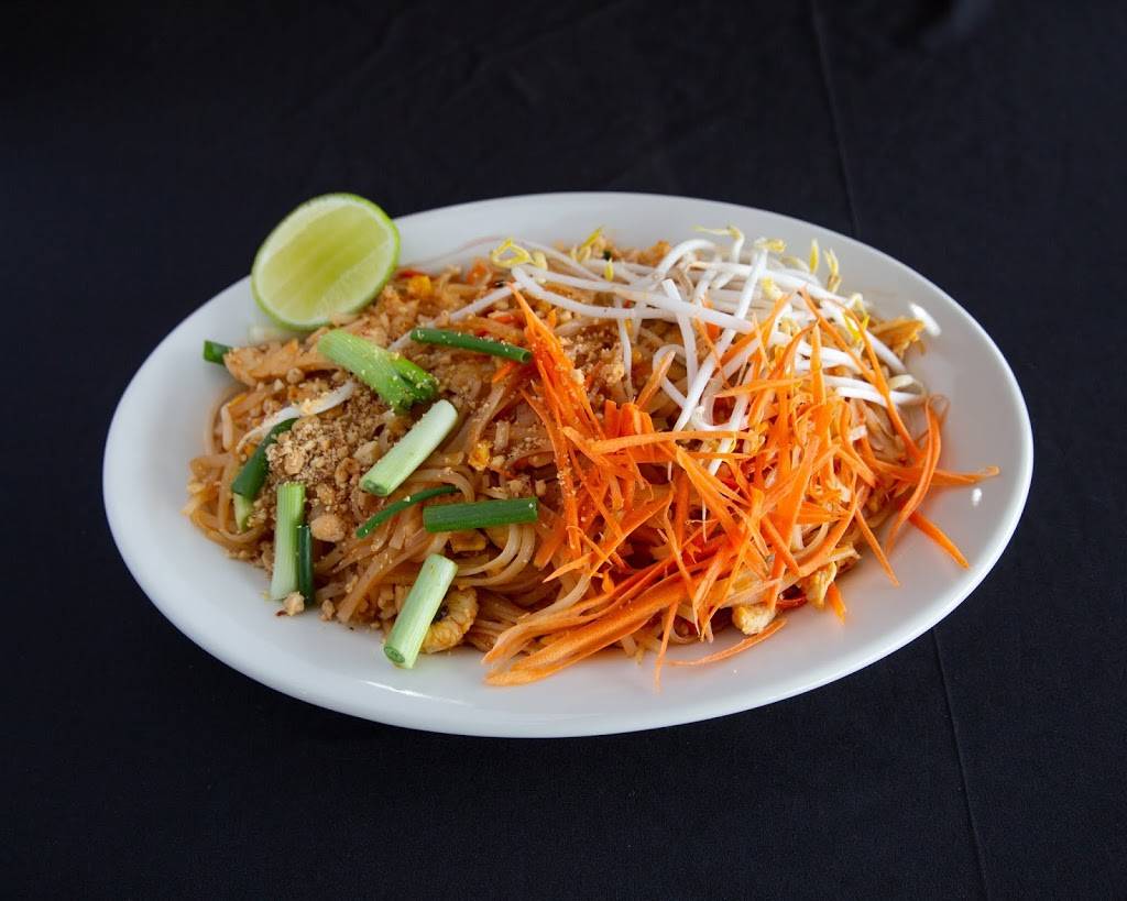 Dee Garden Thai Kitchen | restaurant | 7098 S Redwood Rd, West Jordan, UT 84084, USA | 3852961859 OR +1 385-296-1859