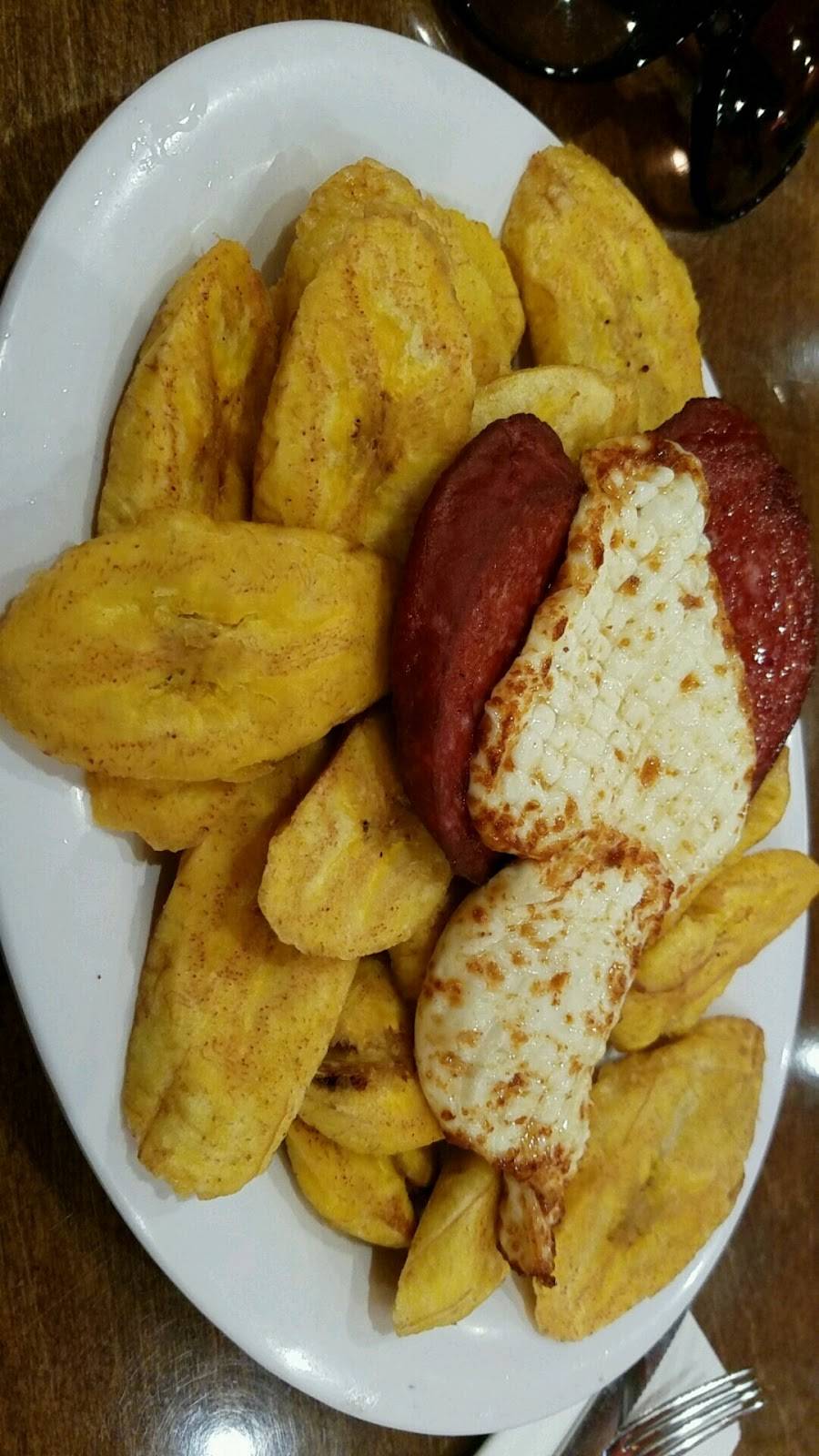 La Estrella | restaurant | 2104 Grand Concourse, The Bronx, NY 10457, USA | 7189332815 OR +1 718-933-2815