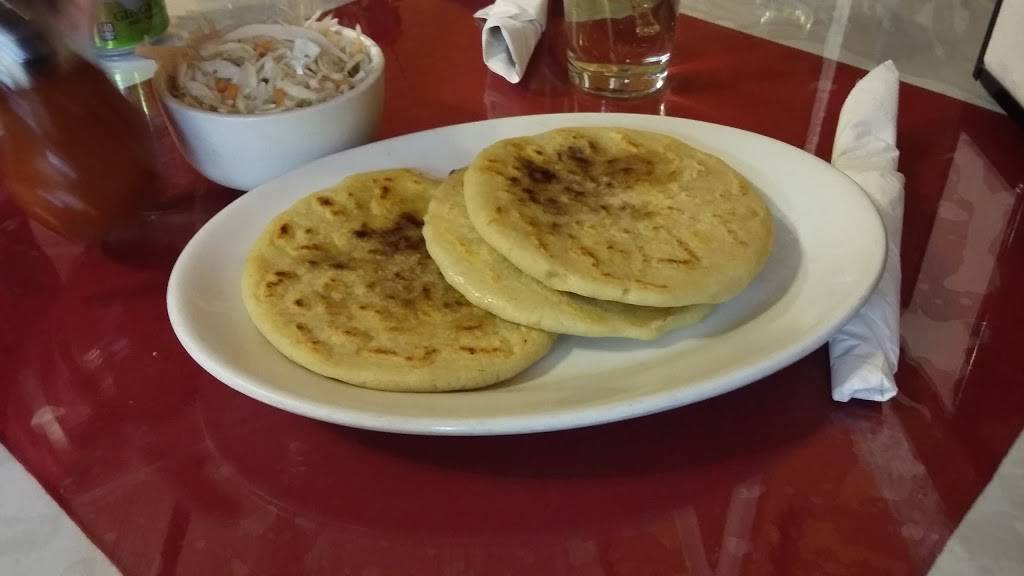 Las Perlas | restaurant | 16008 46th Ave, Flushing, NY 11358, USA | 7188867363 OR +1 718-886-7363