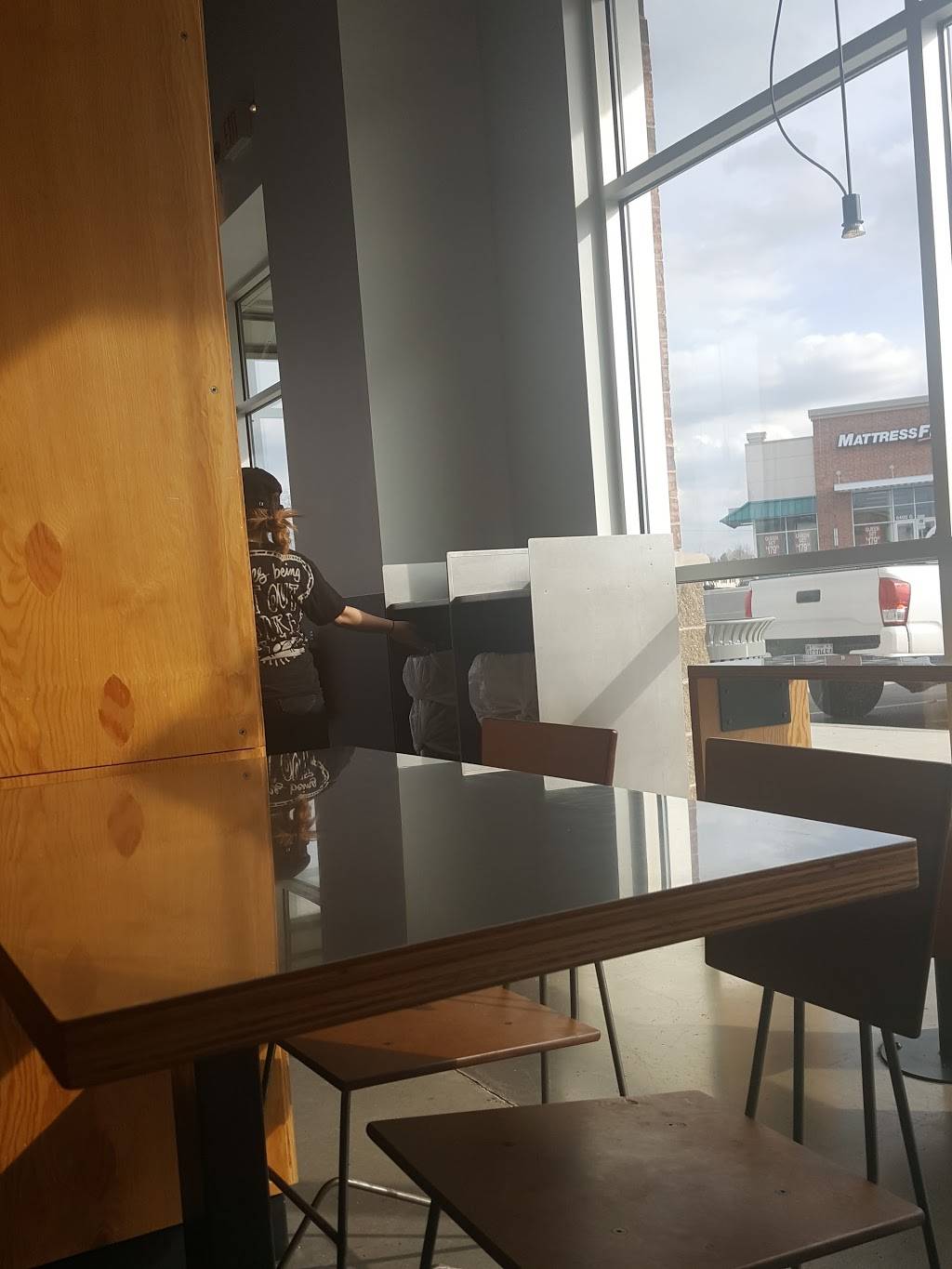 Chipotle Mexican Grill | restaurant | 6400 Ridge Rd Ste 1, Sykesville, MD 21784, USA | 4107952709 OR +1 410-795-2709