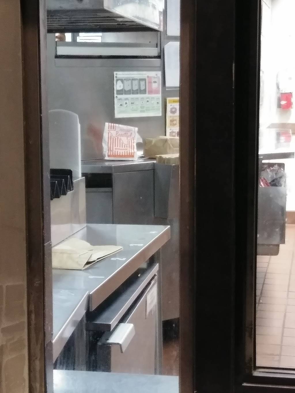 Jack in the Box | restaurant | 5715 Bellfort St, Houston, TX 77033, USA | 7137330496 OR +1 713-733-0496