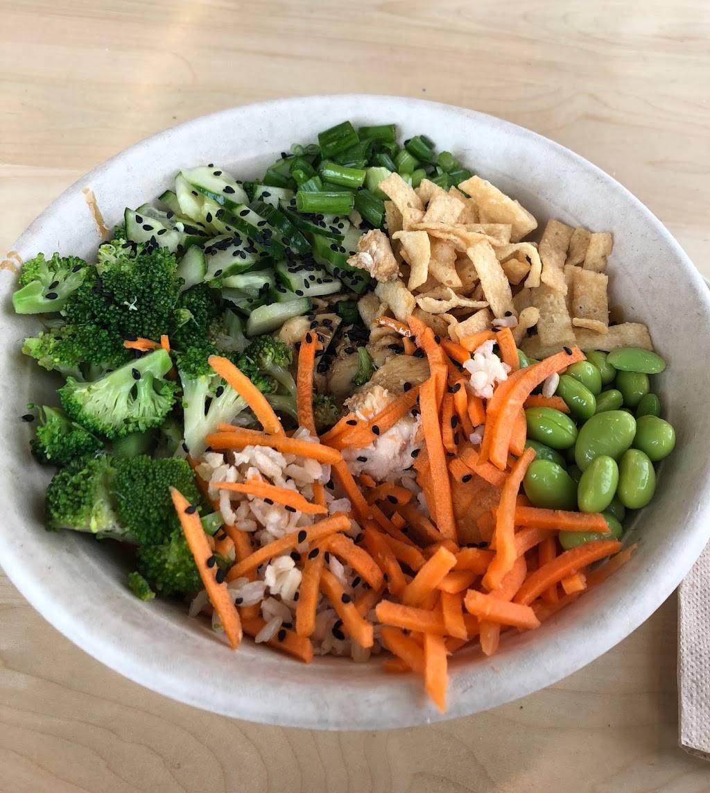 Freshii | restaurant | 90 Park Pl Blvd, Barrie, ON L4N 9A9, Canada | 7052301940 OR +1 705-230-1940