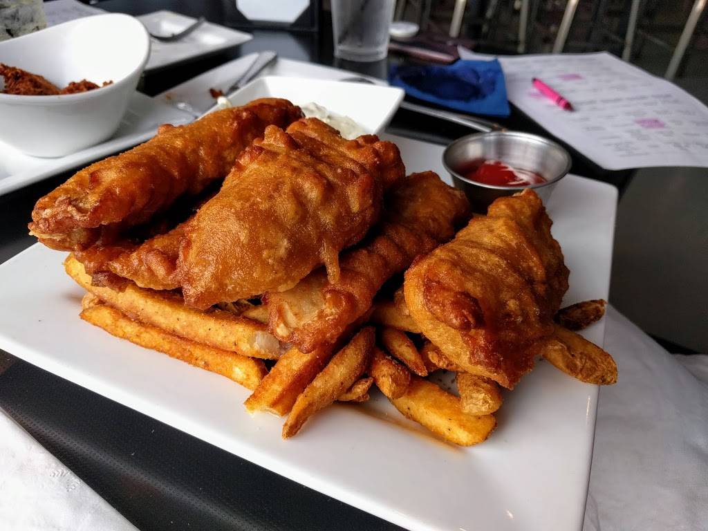 The Blue Moose Sports Pub | restaurant | 6240 28th St SE, Grand Rapids, MI 49546, USA | 6167346333 OR +1 616-734-6333