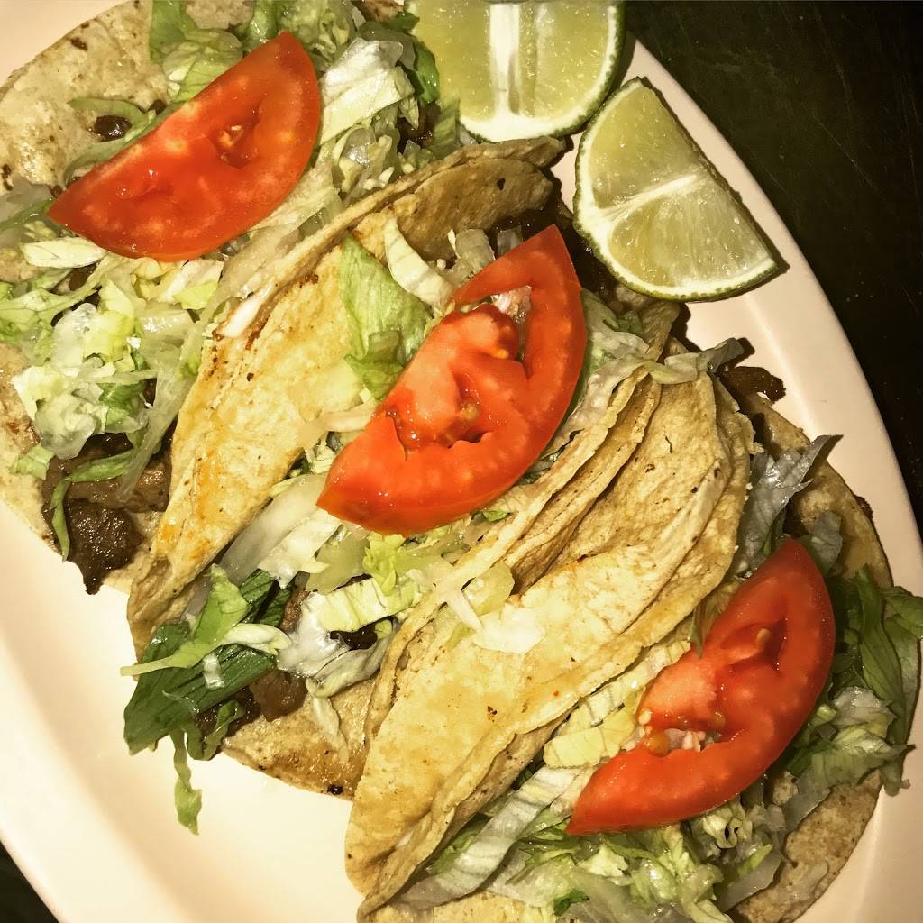 Los Candiles Restaurant | restaurant | 2624 S Central Park Ave, Chicago, IL 60623, USA | 7735228544 OR +1 773-522-8544