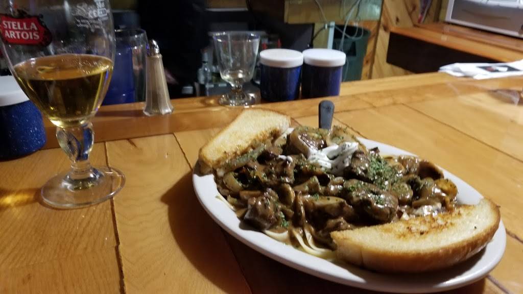 Black Horse Bar & Grill | restaurant | 34648 Old Homer Rd, Winona, MN 55987, USA | 5074749600 OR +1 507-474-9600