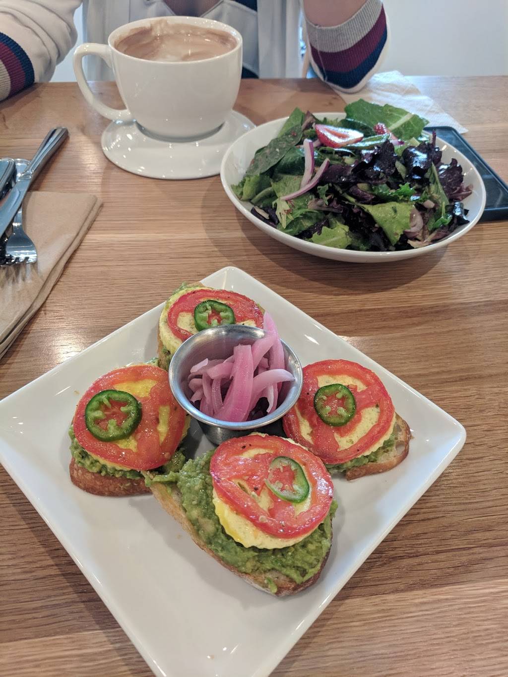 Lucilles Coffee Hops & Vine | cafe | 25055 Blue Ravine Rd #100, Folsom, CA 95630, USA | 9162947472 OR +1 916-294-7472