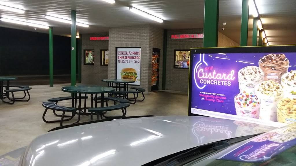 Sonic Drive-In | restaurant | 1435 Austin Hwy, San Antonio, TX 78209, USA | 2108260180 OR +1 210-826-0180