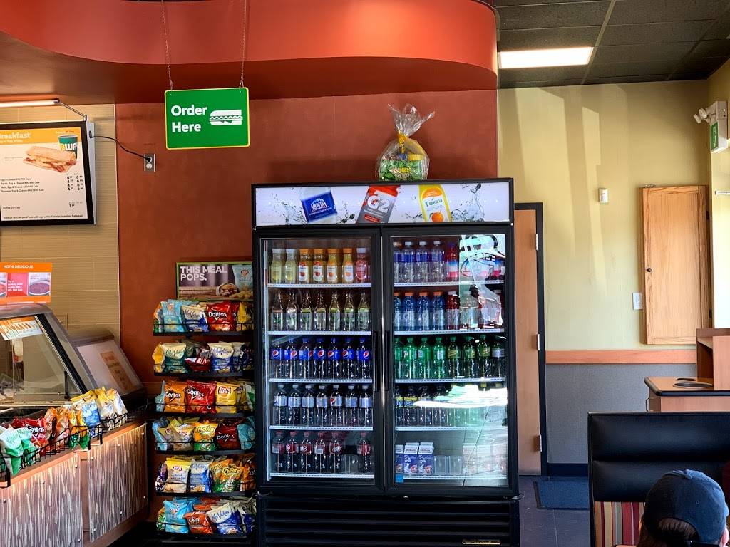 Subway | restaurant | 3 Vansittart Ave, Woodstock, ON N4S 6E1, Canada | 5192907827 OR +1 519-290-7827