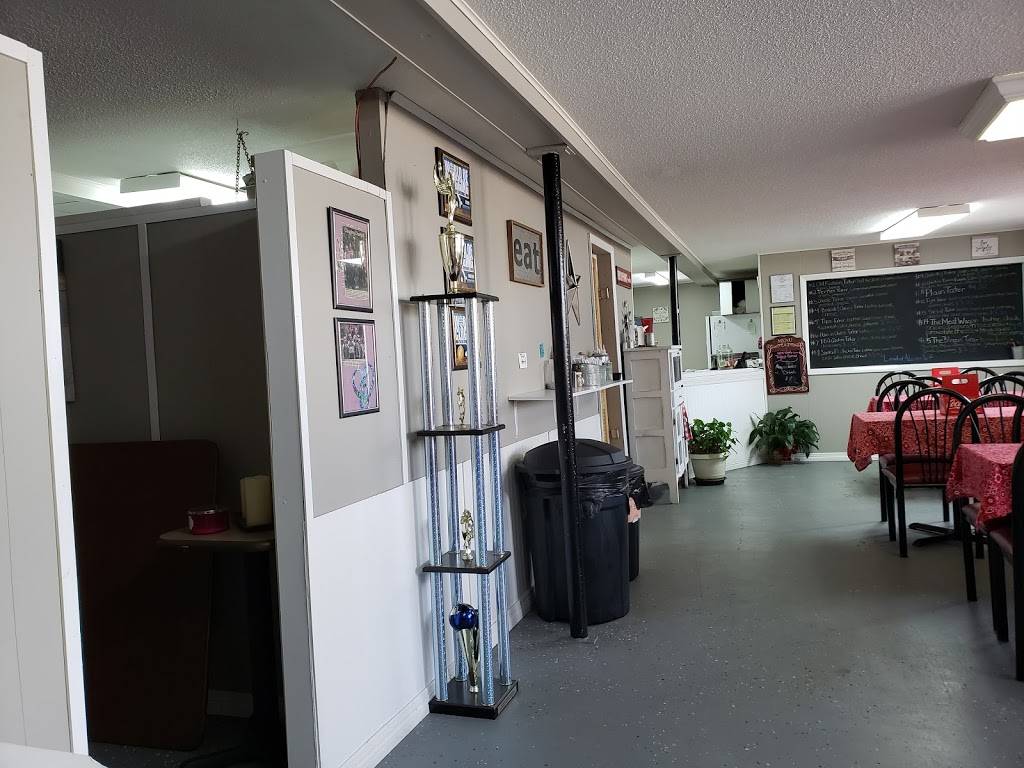 The Brown Tater | restaurant | 101 Mill St, Waverly, TN 37185, USA | 9312995009 OR +1 931-299-5009