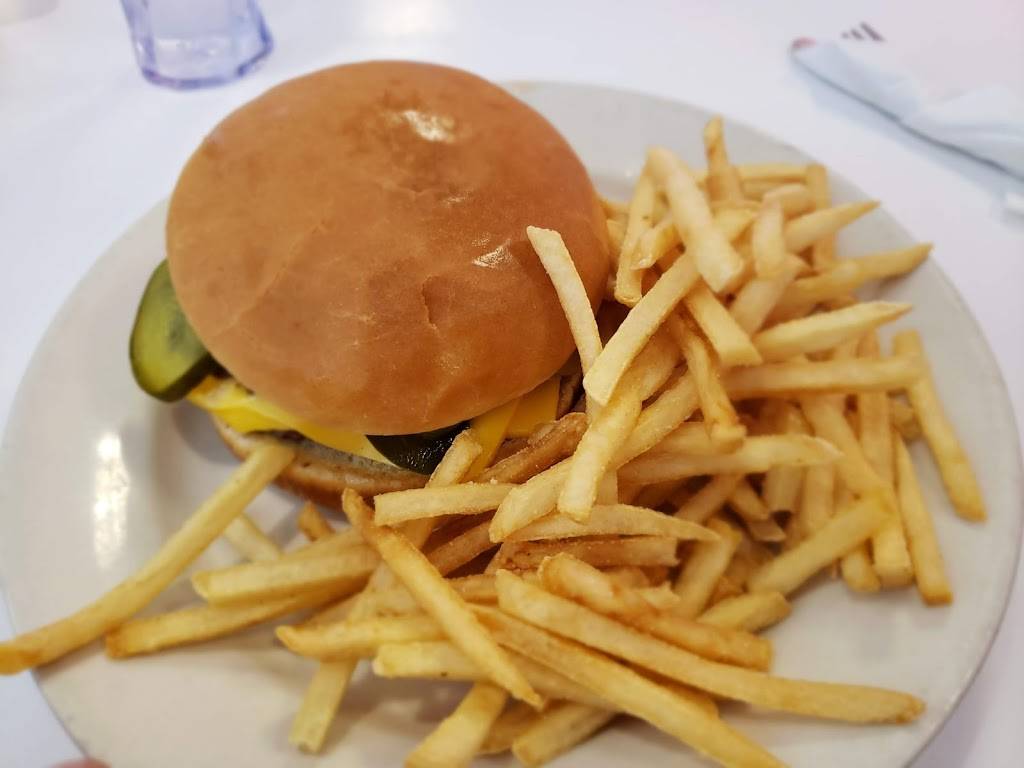 Steak n Shake | restaurant | 6880 Ridge Rd, Parma, OH 44129, USA | 4408879201 OR +1 440-887-9201