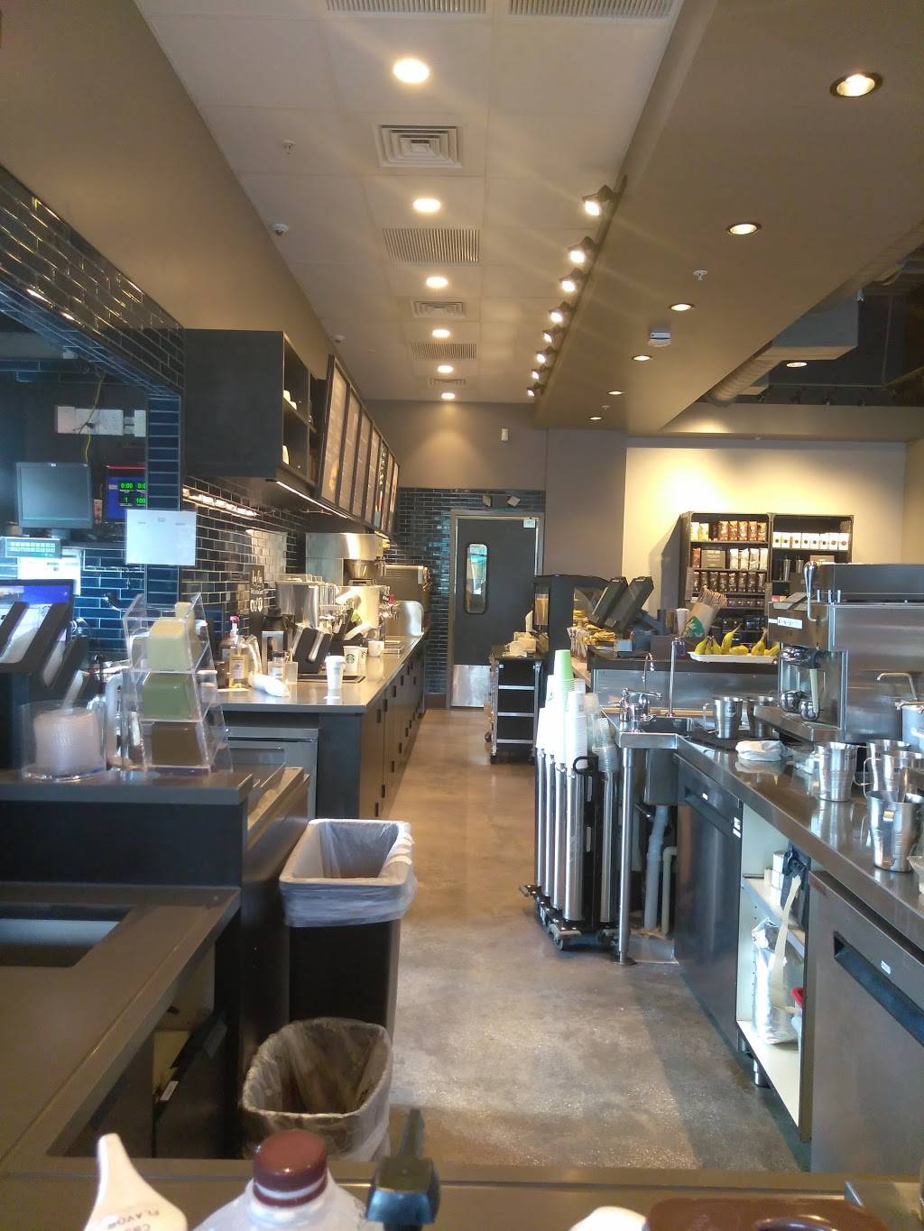 Starbucks | cafe | 10195 Bay Pines Blvd Suite 101, St. Petersburg, FL 33708, USA | 7272620833 OR +1 727-262-0833