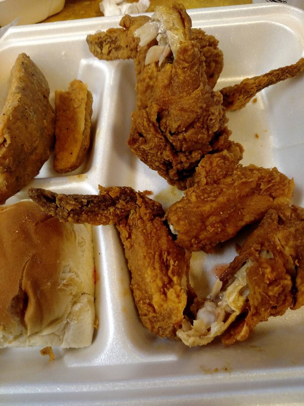 Chicken King of Louisville | restaurant | 639 E Broadway, Louisville, KY 40202, USA | 5025895464 OR +1 502-589-5464