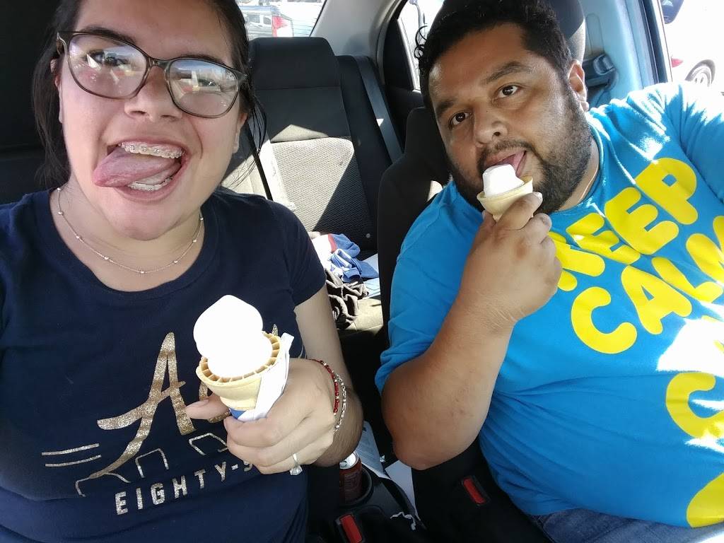 Dairy Queen® Drive Thru Playas | restaurant | Calle Pedregal #1302, Playas, Playas de Tijuana, 22517 Tijuana, B.C., Mexico | 016646099662 OR +52 664 609 9662