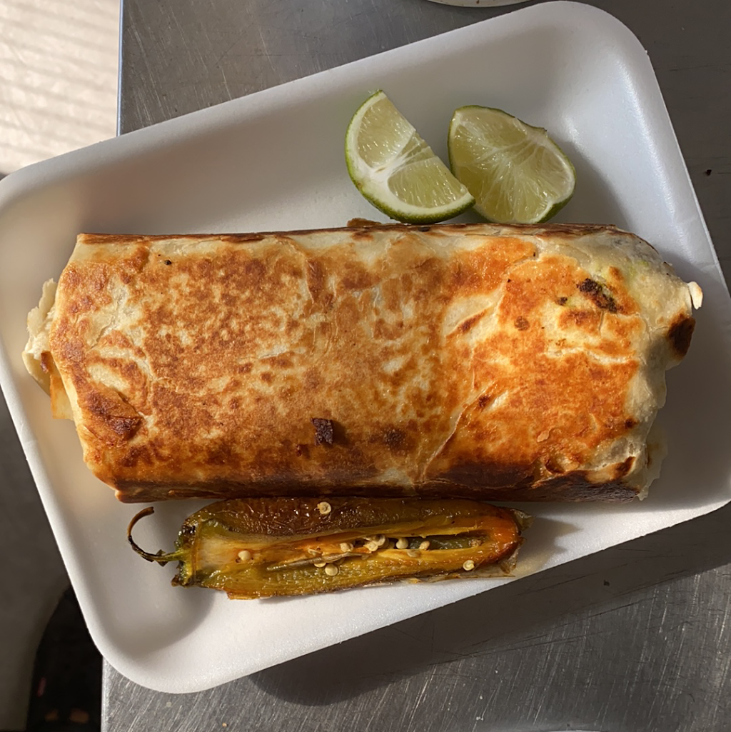 Mini tacos El Sombrero De Jalisco | restaurant | 1222 TX-44, Agua Dulce, TX 78330, USA | 3617268108 OR +1 361-726-8108