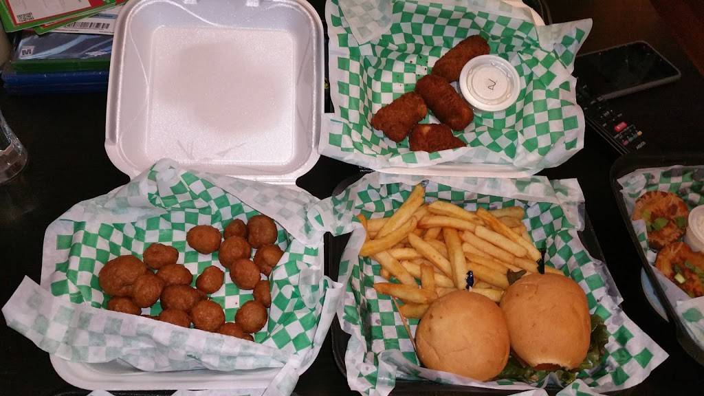 Buckets Grill & Tap | restaurant | 4535 Gunn Hwy, Tampa, FL 33624, USA | 8139602222 OR +1 813-960-2222