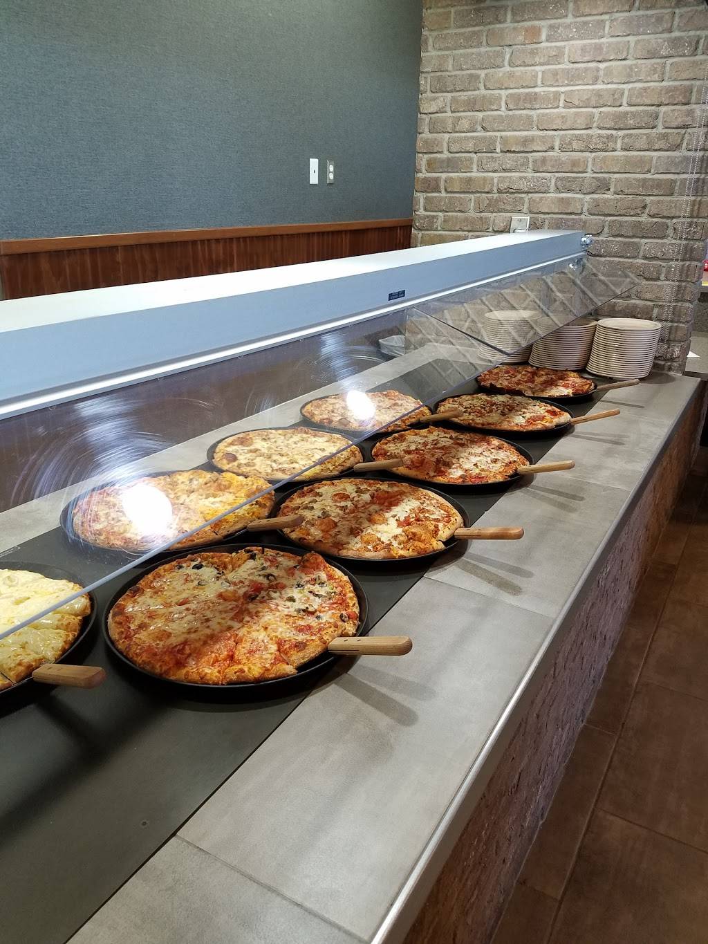 Chicagos Pizza Speedway | restaurant | 6321 Crawfordsville Rd, Speedway, IN 46224, USA | 3177572787 OR +1 317-757-2787