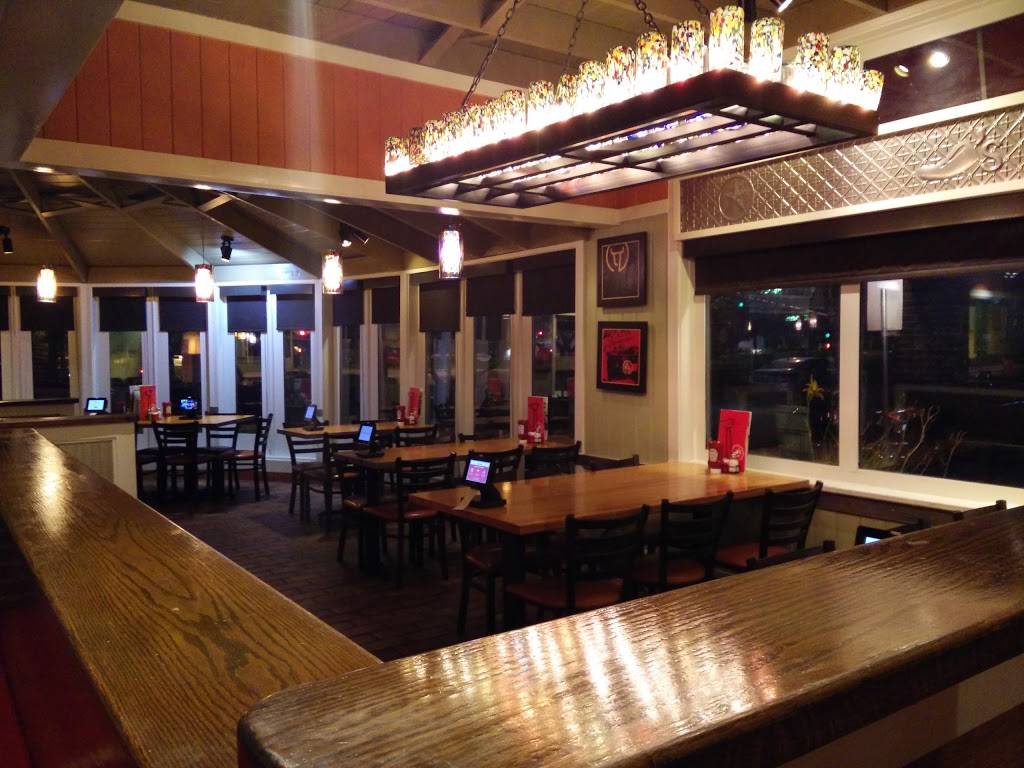 Chilis Grill & Bar | meal takeaway | 10643 Valley View St, Cypress, CA 90630, USA | 7142290478 OR +1 714-229-0478