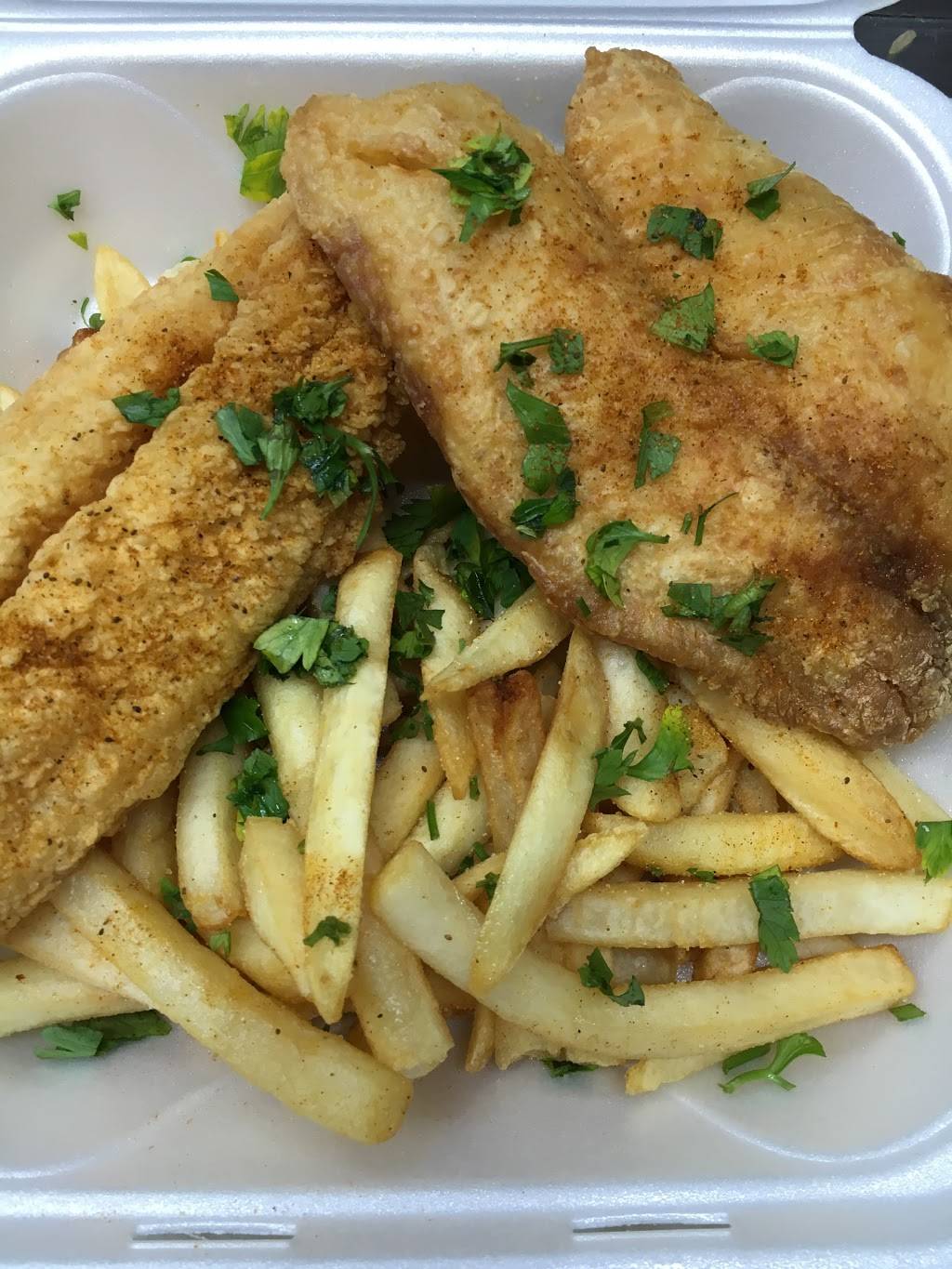 Mixmax Gyros & Subs | restaurant | 8416 N 56th St, Temple Terrace, FL 33617, USA | 8138990000 OR +1 813-899-0000