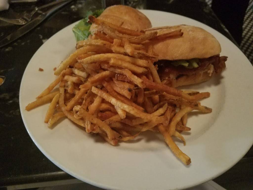 Johnny Macks Bar & Grill | restaurant | 1114 8th Ave, Brooklyn, NY 11215, USA | 7188327961 OR +1 718-832-7961