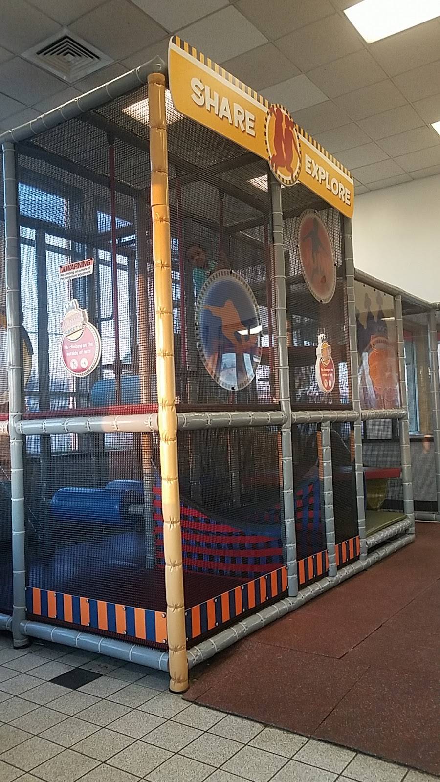 Burger King | restaurant | 2437 N Main St, Hubbard, OH 44425, USA | 3305347892 OR +1 330-534-7892