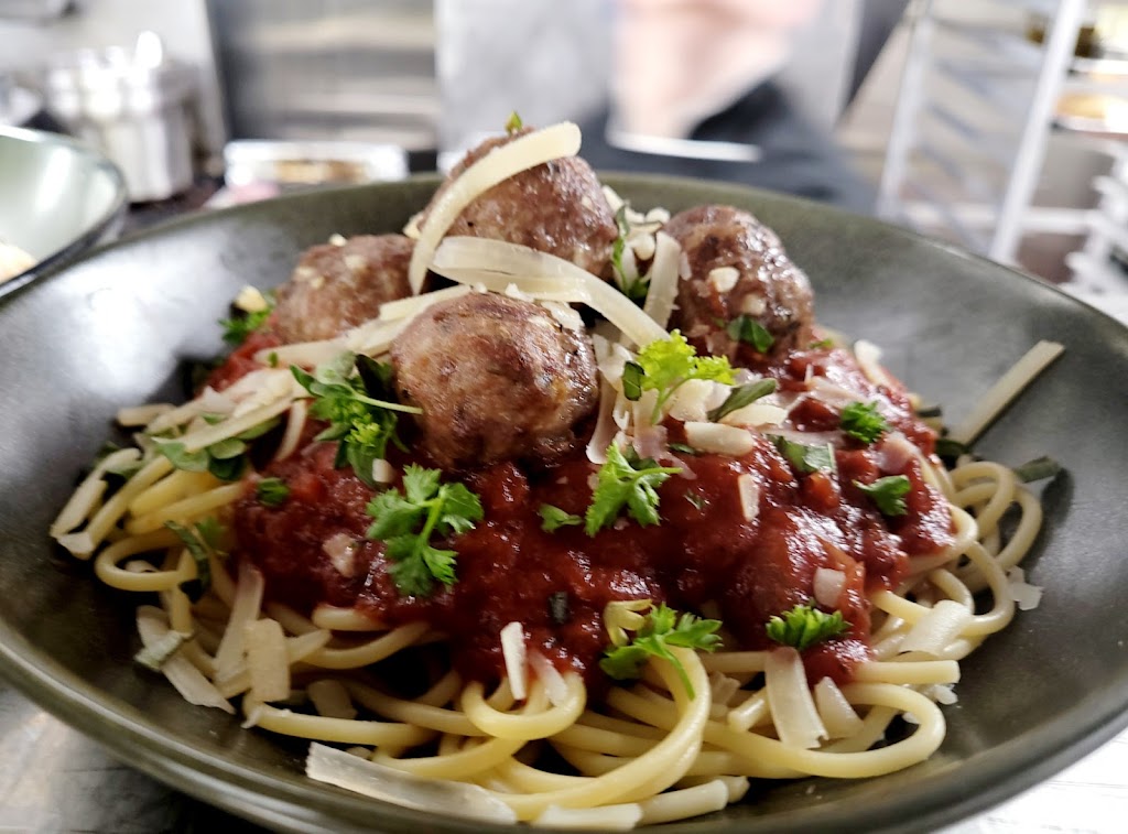 Guerras Restaurant | restaurant | 206 E Main St, Silverton, OR 97381, USA | 5038738000 OR +1 503-873-8000