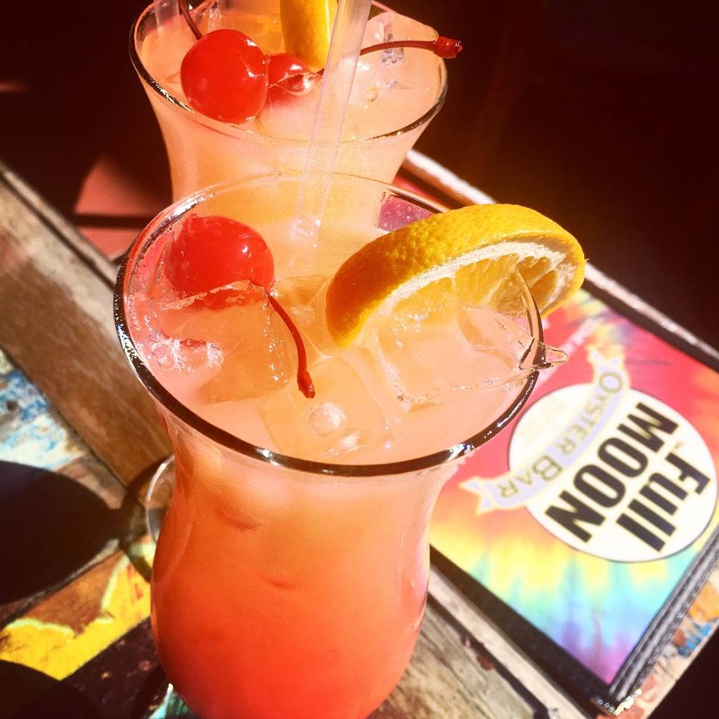 Full Moon Oyster Bar-Southern Pines | restaurant | 134 Brucewood Rd, Southern Pines, NC 28387, USA | 9102462048 OR +1 910-246-2048