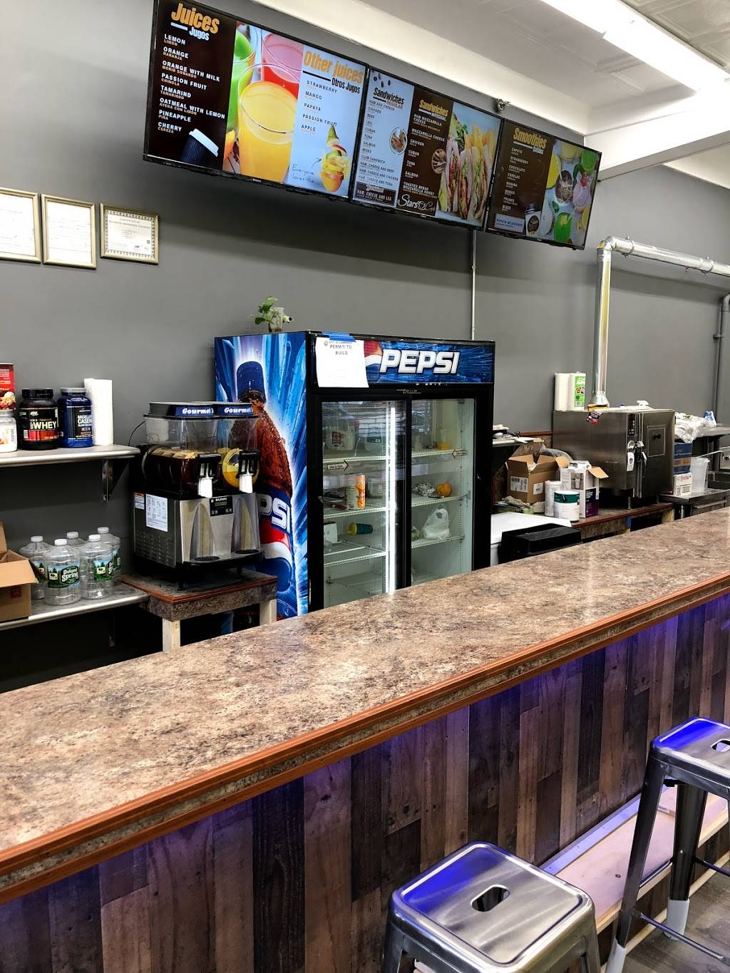 Stars Café | restaurant | 251 Broadway, Lawrence, MA 01841, USA | 9785666622 OR +1 978-566-6622