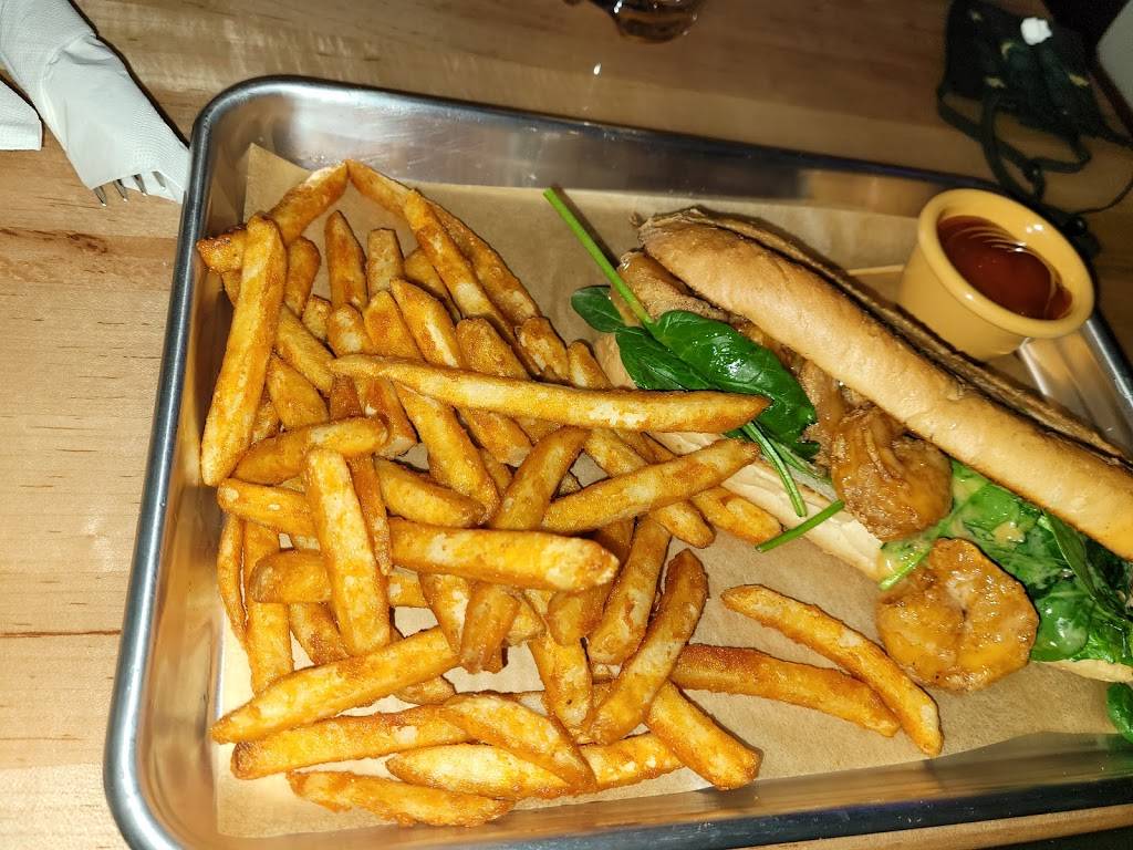 Huskeys Kitchen | restaurant | 1900 2nd Ave, Decatur, GA 30032, USA | 4044219452 OR +1 404-421-9452