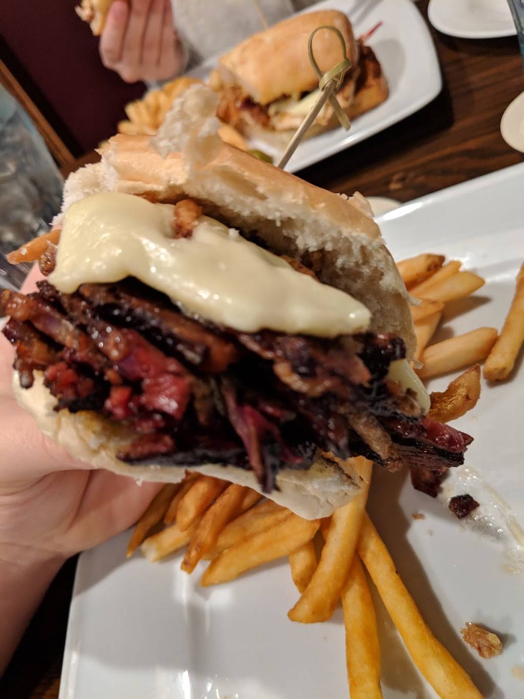 Deer Park Tavern | restaurant | 108 W Main St, Newark, DE 19711, USA | 3023699414 OR +1 302-369-9414