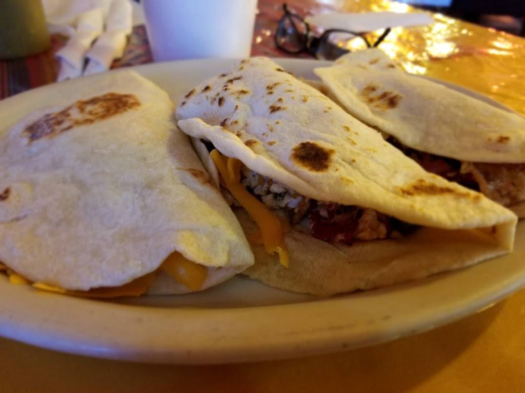 Los Dos Hermanos | restaurant | 7236 W Military Dr, San Antonio, TX 78227, USA | 2106743800 OR +1 210-674-3800