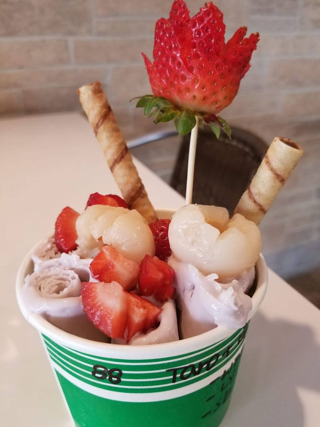DIY ice cream roll & poke bowl&sushi | restaurant | 13027 SW 112th St, Miami, FL 33186, USA | 7867622475 OR +1 786-762-2475