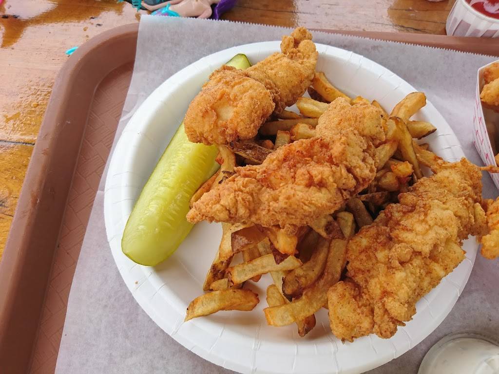 Dog House | restaurant | 189 Lower County Rd, Dennis Port, MA 02639, USA | 5083987774 OR +1 508-398-7774