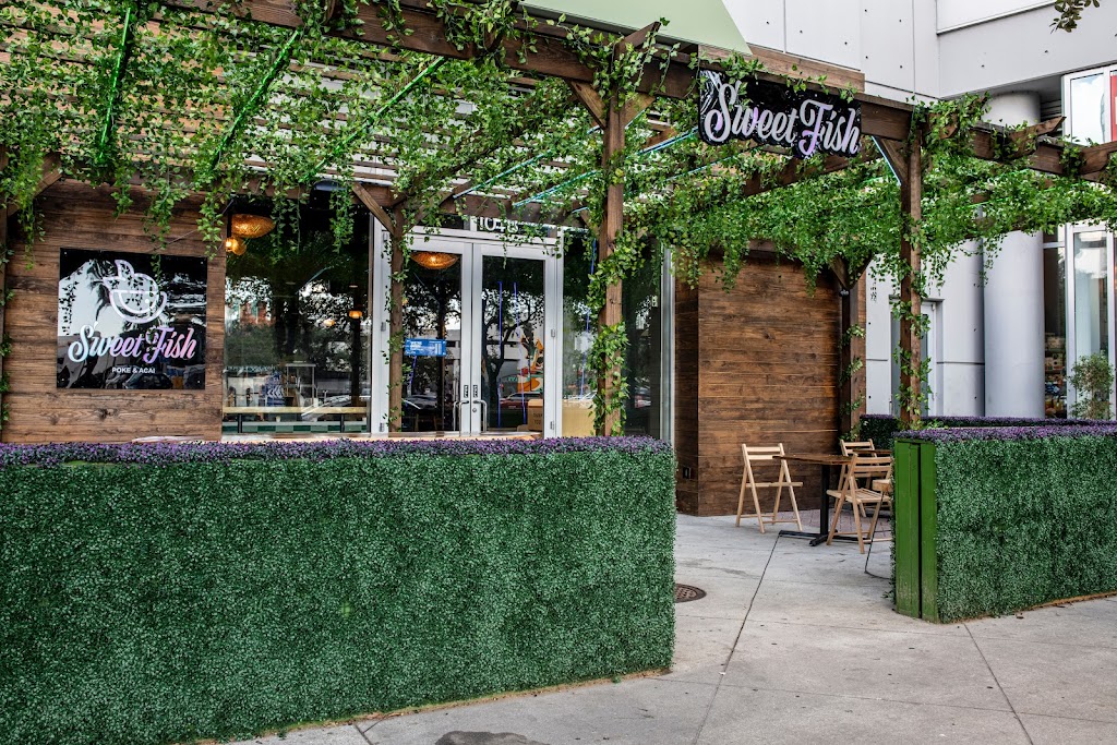 SweetFish | restaurant | 811 N Tampa St, Tampa, FL 33602, USA | 8135373432 OR +1 813-537-3432