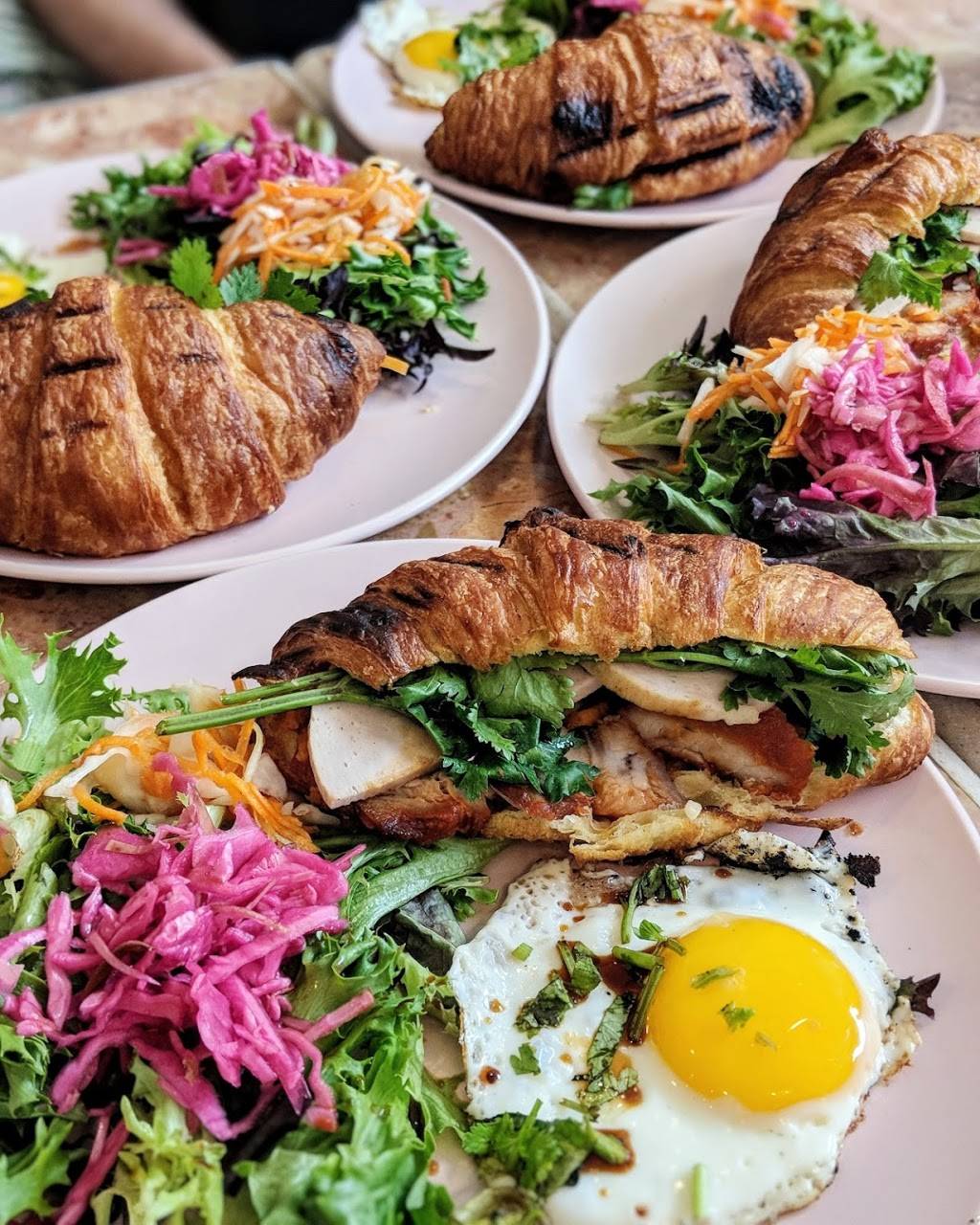 Le Petit Sao PSC (Pointe-Saint-Charles) | restaurant | 1870 Rue Centre, Montréal, QC H3K 1H7, Canada | 5145430988 OR +1 514-543-0988