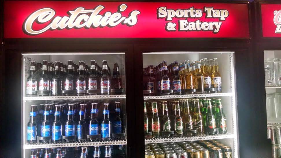 Cutchies Sports Tap & Eatery | restaurant | 951 Devonshire, Woodstock, ON N4S 5S1, Canada | 5195395779 OR +1 519-539-5779