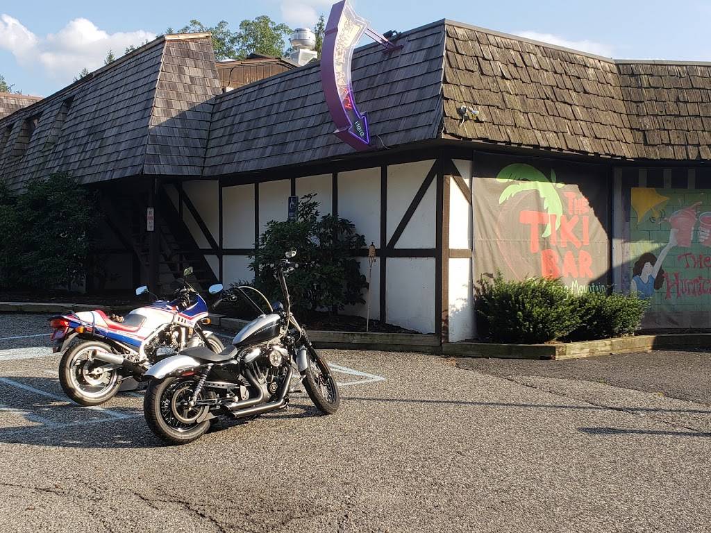 Tiki Bar At Spring Mountain | restaurant | 757 Spring Mt Rd, Schwenksville, PA 19473, USA | 6102873233 OR +1 610-287-3233