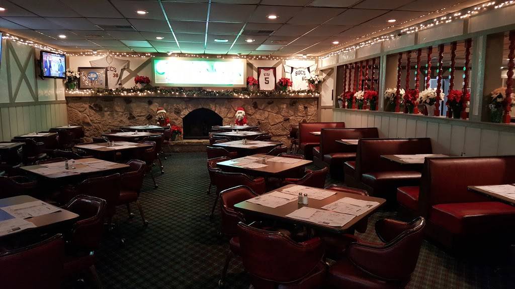 Clover Bar | restaurant | 601 S Beechtree St, Grand Haven, MI 49417, USA | 6168463580 OR +1 616-846-3580