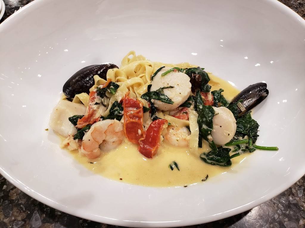 Broadmoor Bistro @ The Center for Academic Achievement | restaurant | 8200 W 71st St, Overland Park, KS 66204, USA | 9139939752 OR +1 913-993-9752