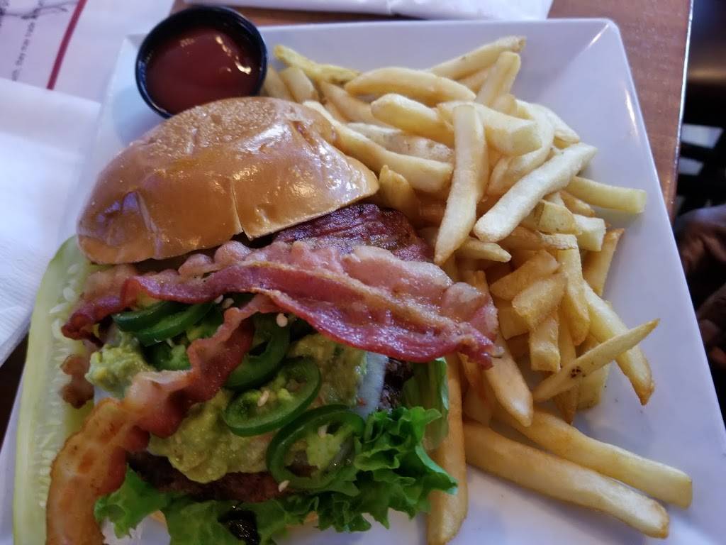 Penn Quarter Sports Tavern | restaurant | 639 Indiana Ave NW, Washington, DC 20004, USA | 2023476666 OR +1 202-347-6666