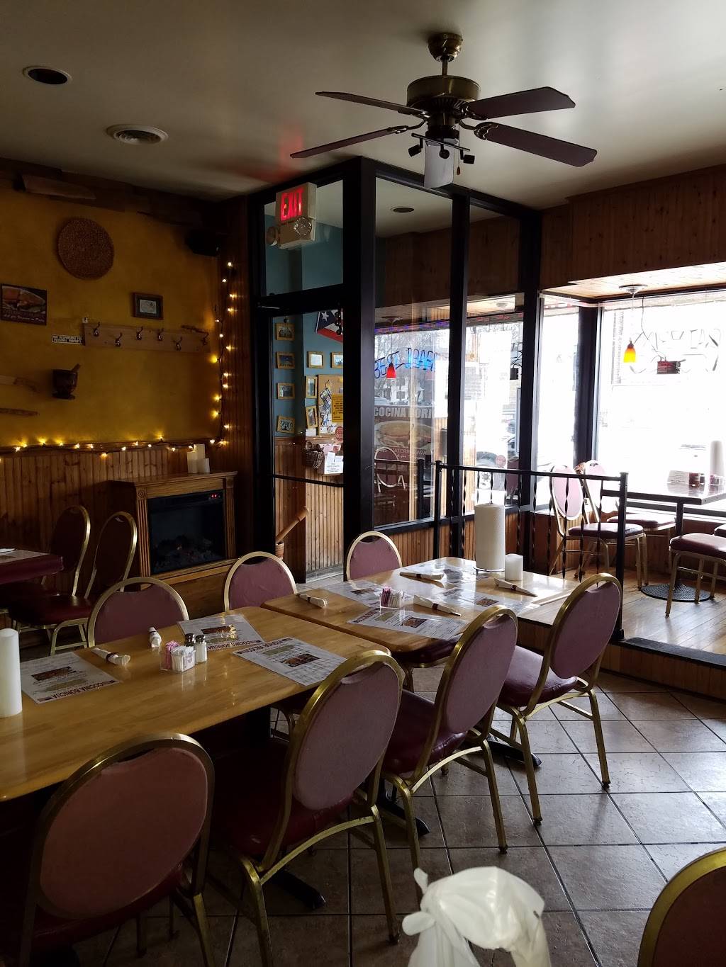 La Cocina Boricua De La Familia Galarza | restaurant | 2420 W Fullerton Ave, Chicago, IL 60647, USA | 7732357377 OR +1 773-235-7377