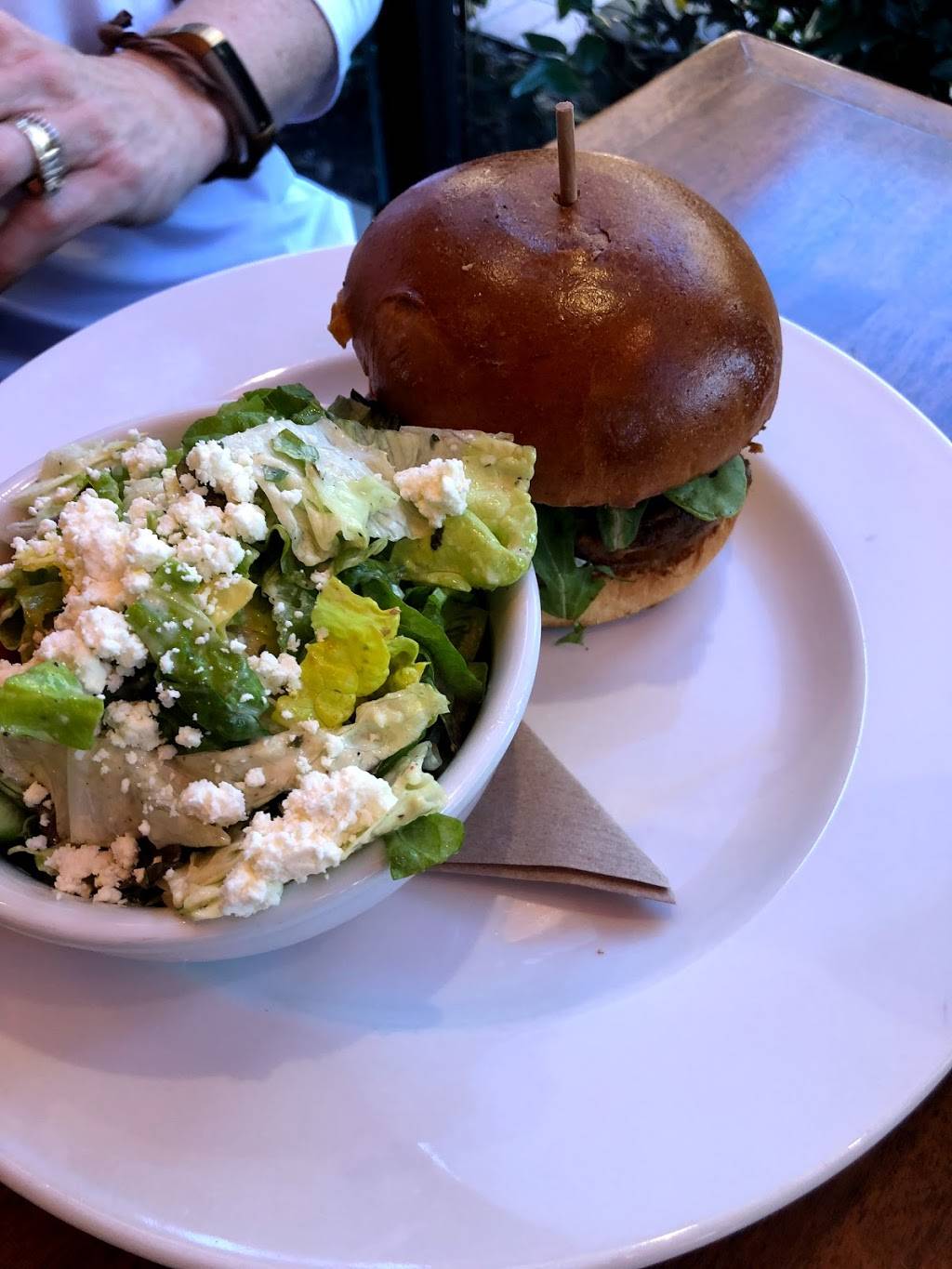 Zovs Restaurant Newport | cafe | 21123 Newport Coast Dr, Newport Beach, CA 92657, USA | 9497609687 OR +1 949-760-9687