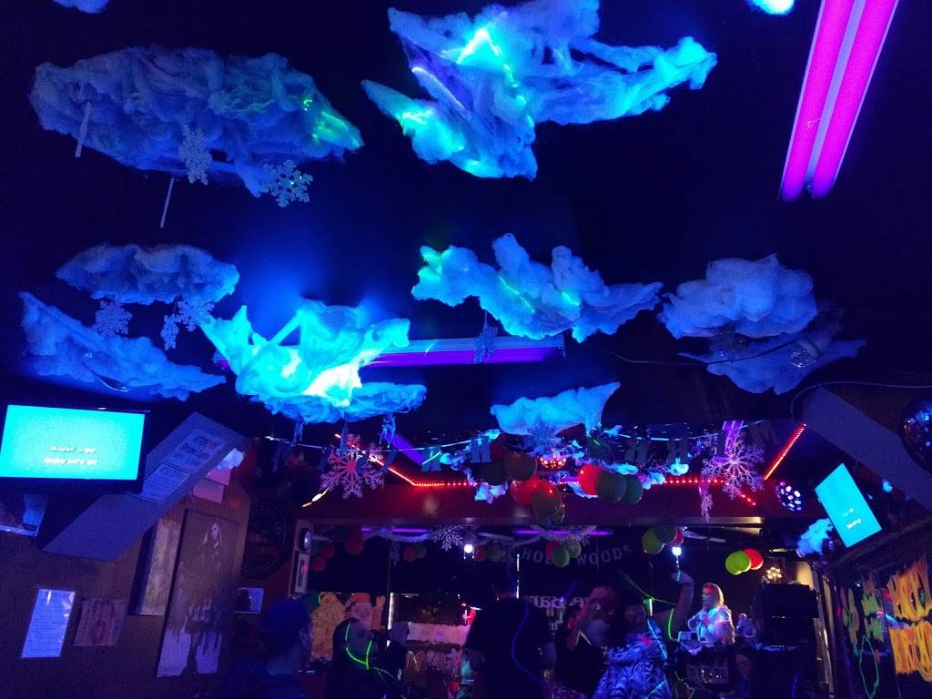 Stars Palace Restaurant and Karaoke | restaurant | 161 Montreal Rd, Vanier, ON K1L 6E4, Canada | 6136274477 OR +1 613-627-4477