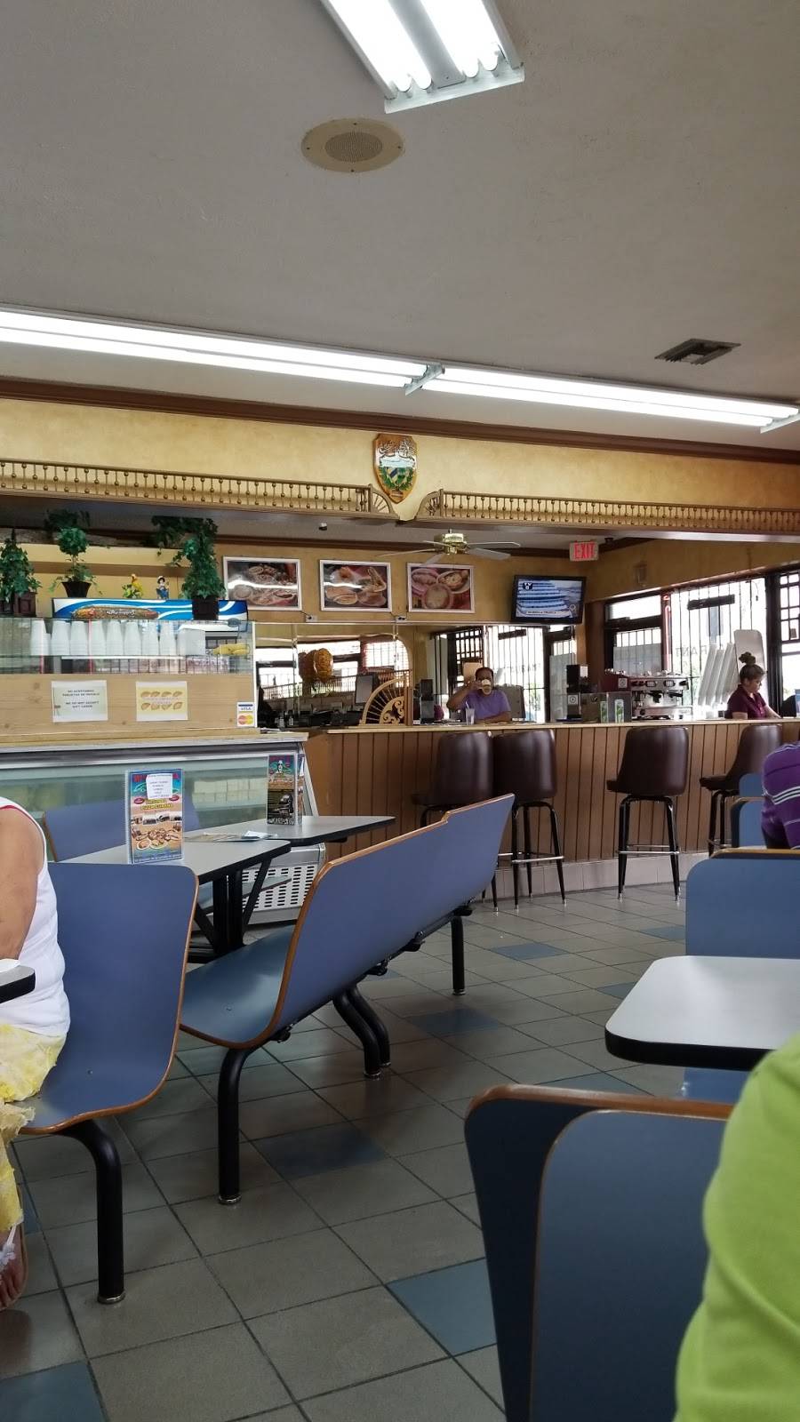 Montes De Oca | restaurant | 1740 Palm Ave #10, Hialeah, FL 33010, USA | 3058859207 OR +1 305-885-9207