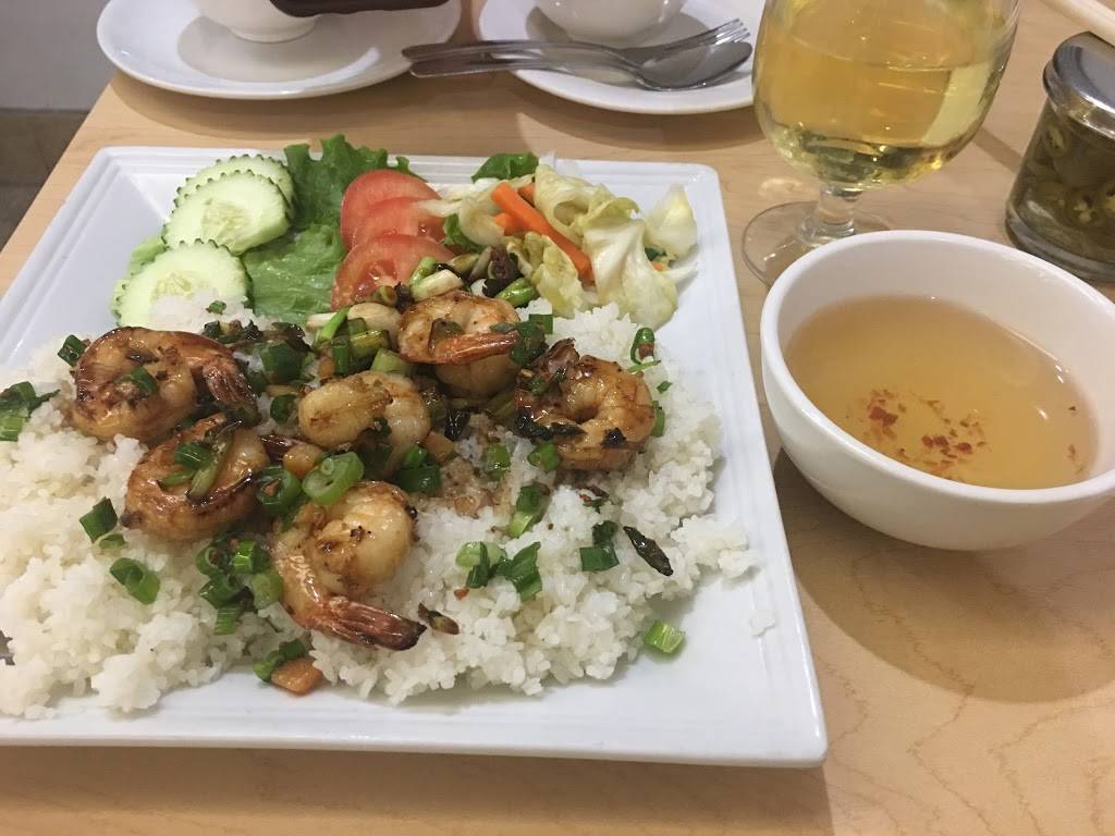 Nha Hang Quoc Te Restaurant | restaurant | 4448 University Ave, San Diego, CA 92105, USA | 6192819999 OR +1 619-281-9999