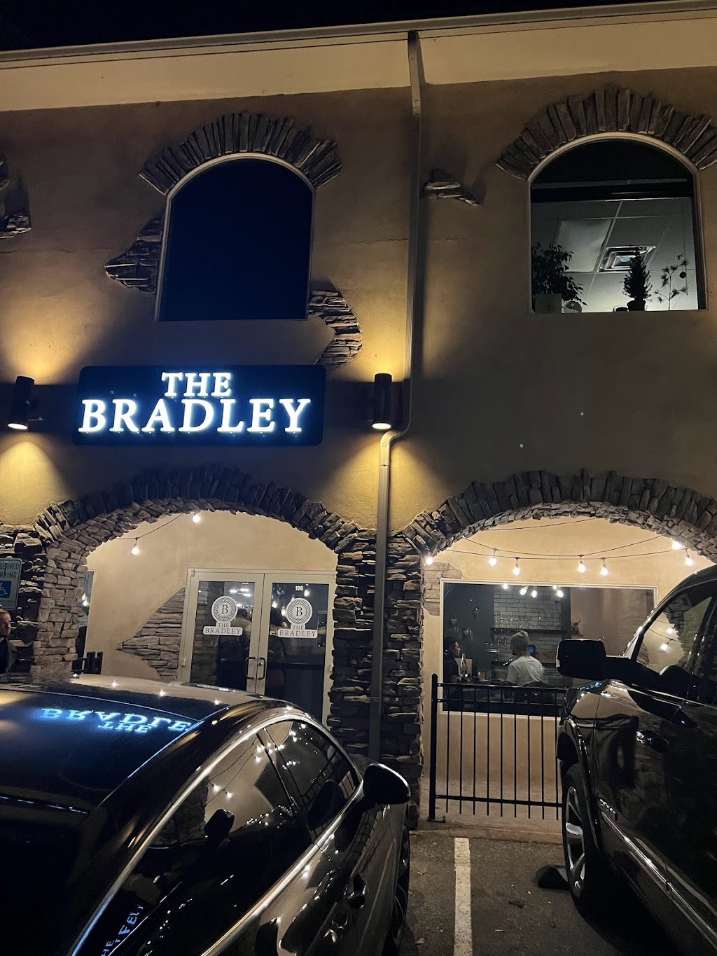 The Bradley | restaurant | 404 Bradley Blvd #106, Richland, WA 99352, USA | 5099405585 OR +1 509-940-5585