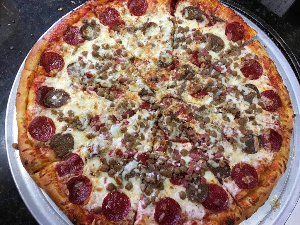 Kings Pizza & Grill | restaurant | 325 Coronado Dr, Clearwater Beach, FL 33767, USA | 7272166689 OR +1 727-216-6689